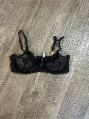 Jennifer Lopez Black Lace Underwire Sheer Bra